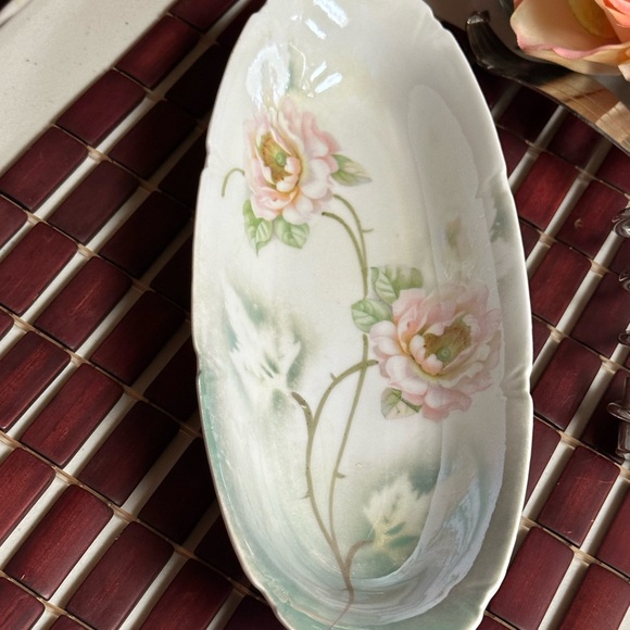 Antique LEUCHTENBURG Germany Porcelain majestic Roses tray - Picture 14 of 15